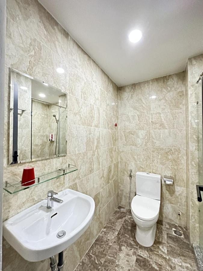 The Jade Hotel Near Tan Son Nhat Airport مدينة هوشي منه المظهر الخارجي الصورة