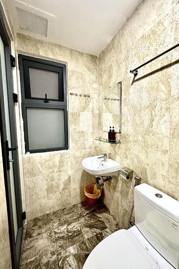 The Jade Hotel Near Tan Son Nhat Airport مدينة هوشي منه المظهر الخارجي الصورة