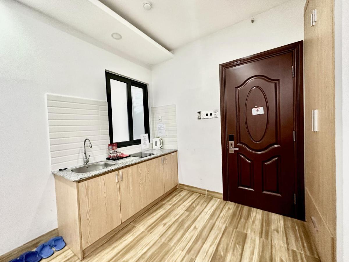 The Jade Hotel Near Tan Son Nhat Airport مدينة هوشي منه المظهر الخارجي الصورة